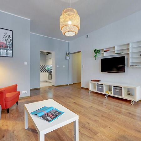 City Center, Art House & Family Stay By Downtown Apartments Gdansk Ngoại thất bức ảnh