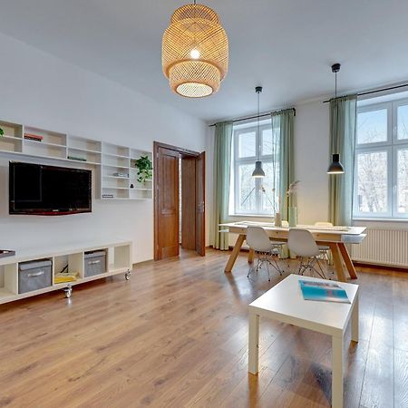 City Center, Art House & Family Stay By Downtown Apartments Gdansk Ngoại thất bức ảnh