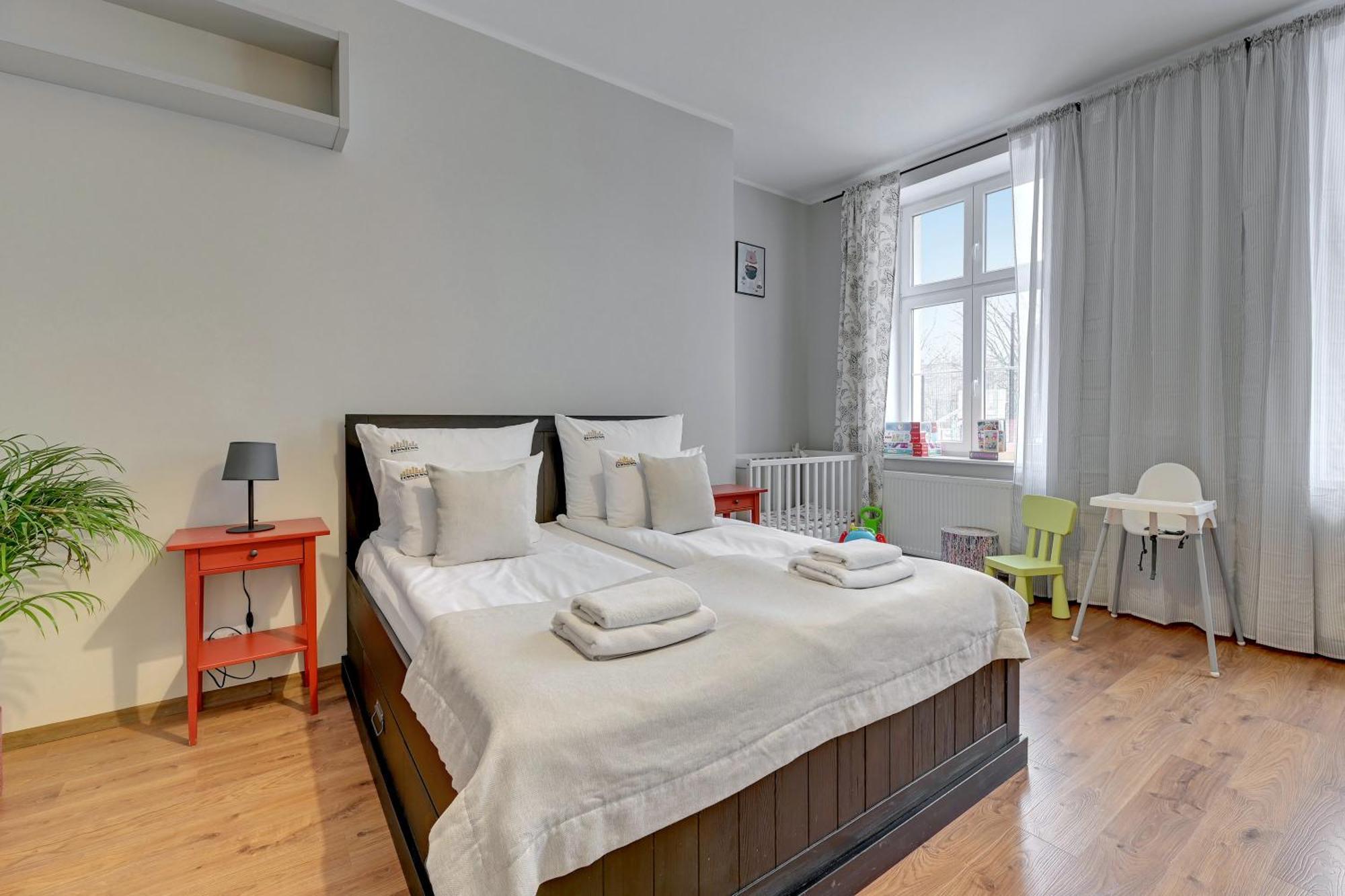 City Center, Art House & Family Stay By Downtown Apartments Gdansk Ngoại thất bức ảnh